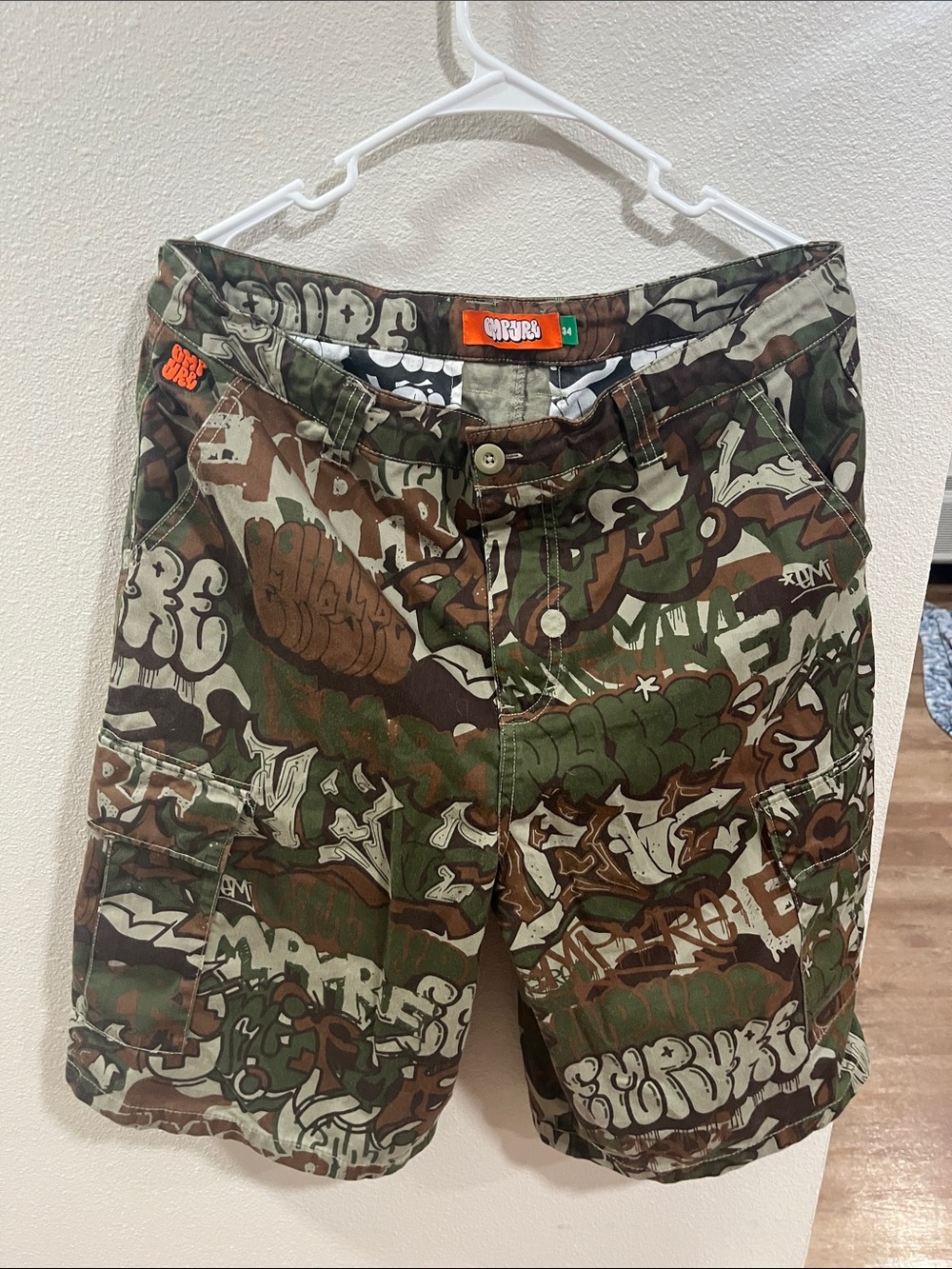 Empyre Camo Graffiti Cargo Shorts - Green Brown